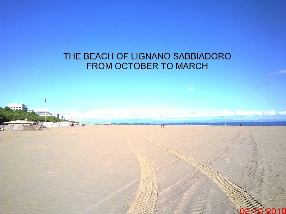 Lucerna Apartments At Sabbiadoro Beach Lignano Sabbiadoro Bagian luar foto