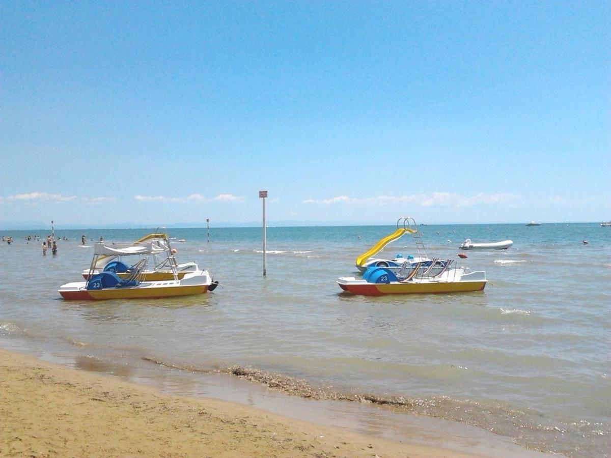 Lucerna Apartments At Sabbiadoro Beach Lignano Sabbiadoro Bagian luar foto